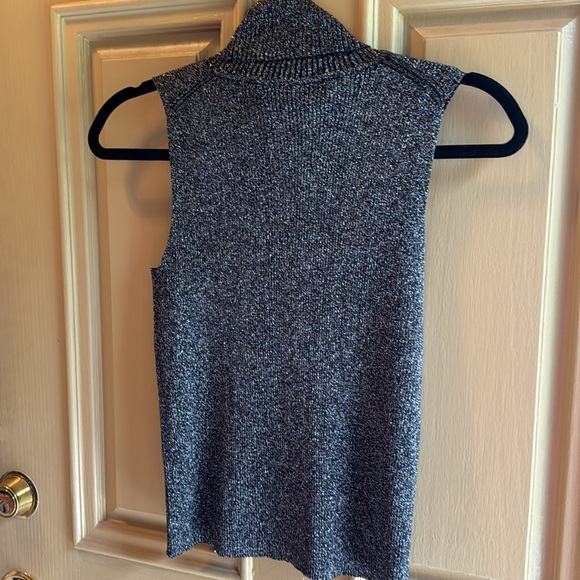Vintage sleeveless turtleneck metallic ladies top petite silk & polyester - Picture 4 of 4